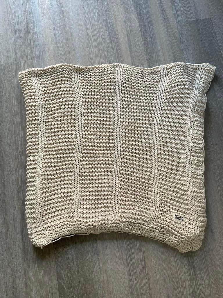 NIEUW! Return to Sender Plaid Deken 130 x 170cm, Huis en Inrichting, Woonaccessoires | Plaids en Woondekens, Ophalen