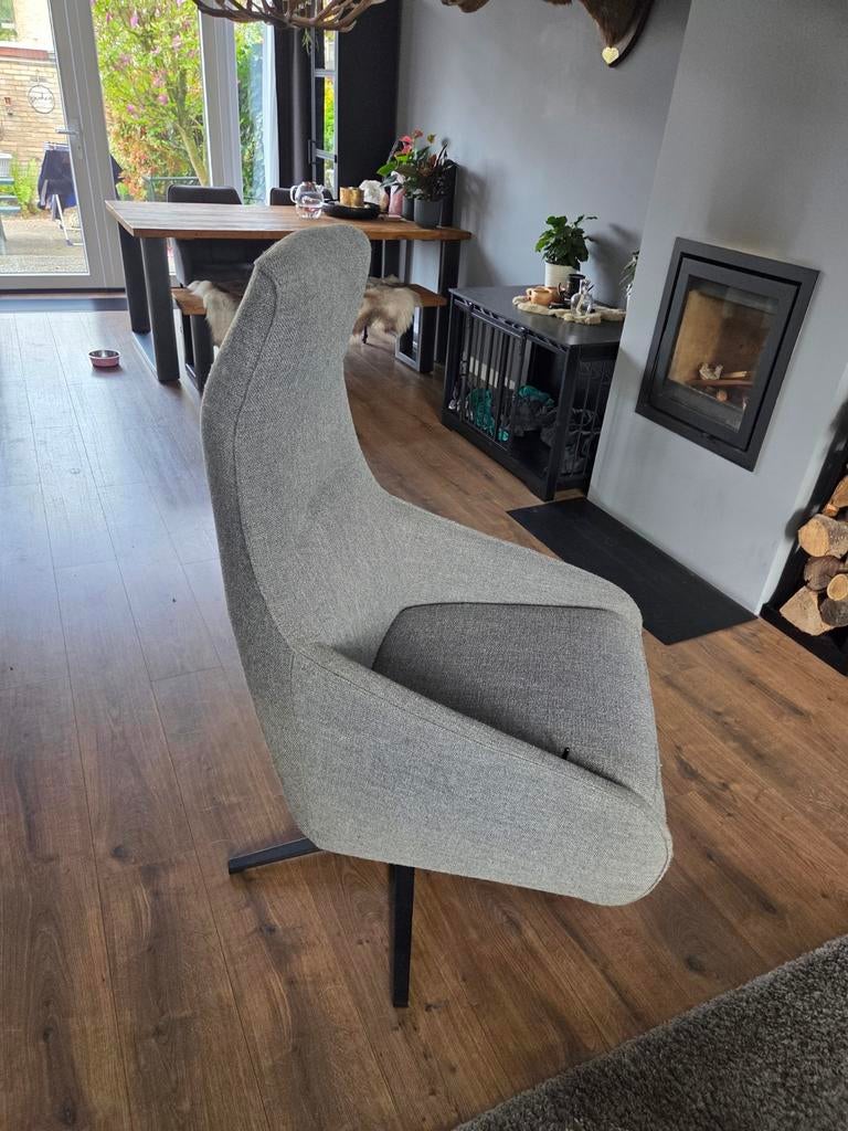 Zeer mooie Prominent lazy chair met defect., Ophalen of Verzenden, Zo goed als nieuw, 75 tot 100 cm, 50 tot 75 cm