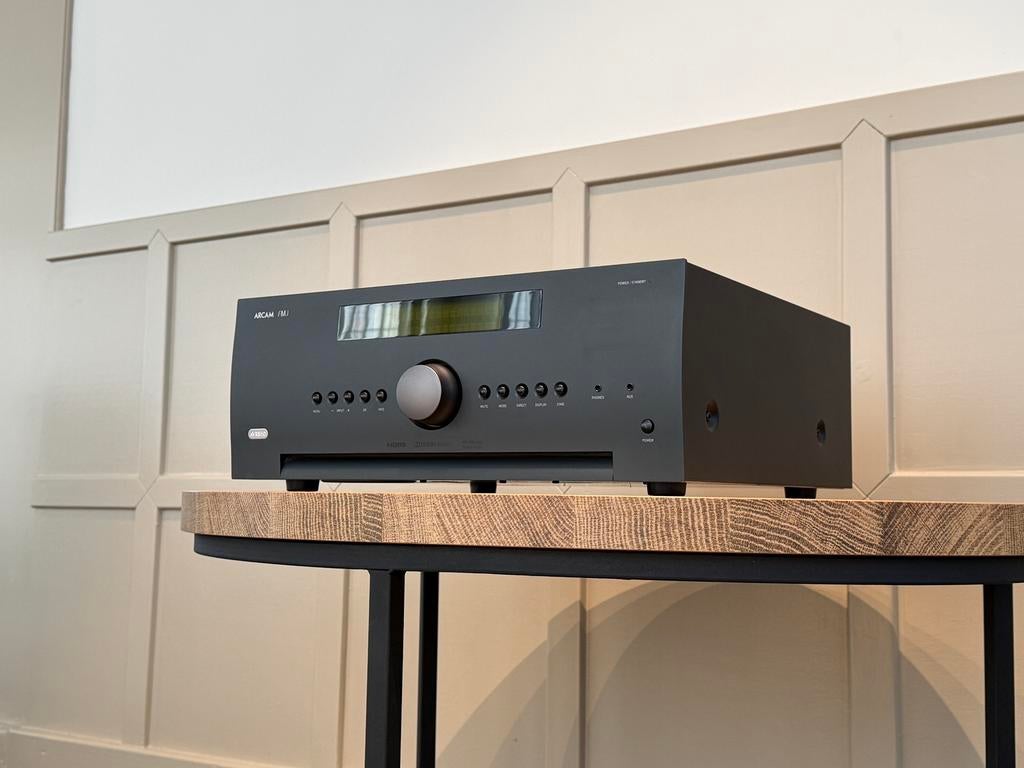 Arcam FMJ AVR850
