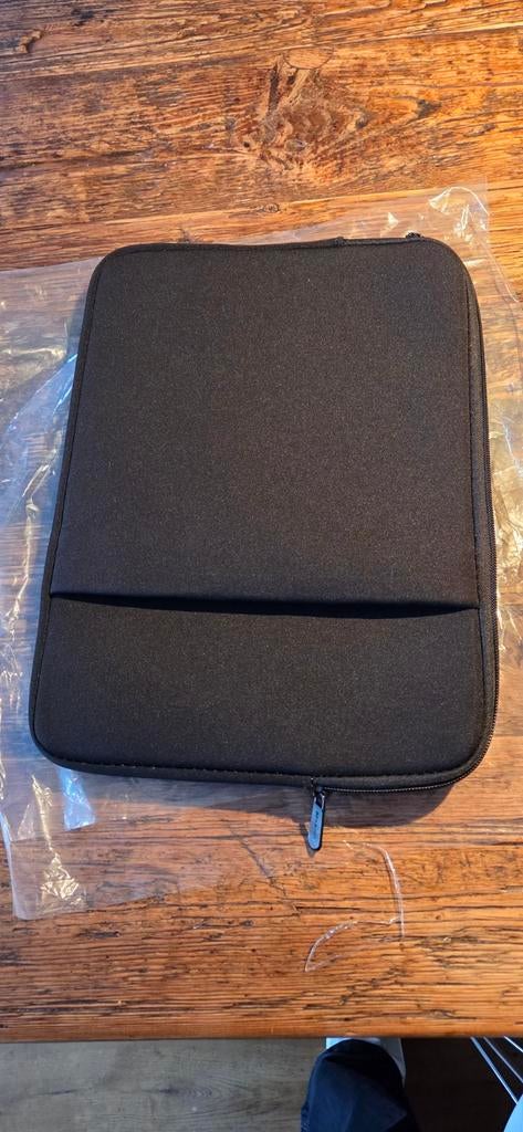 Zwarte laptop hoes 15,6 inch - Nieuw in verpakking, Computers en Software, Laptophoezen, Ophalen of Verzenden, 15 inch, Nieuw