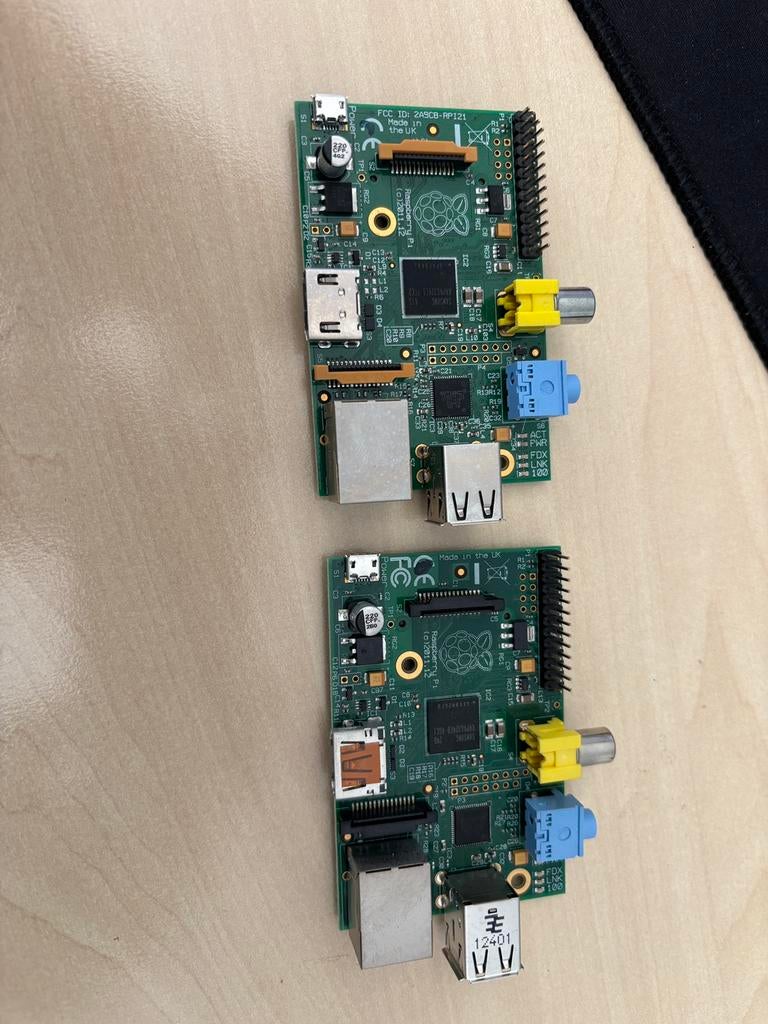 2x raspberry pi 1a, Ophalen of Verzenden, Zo goed als nieuw, Minder dan 2 Ghz