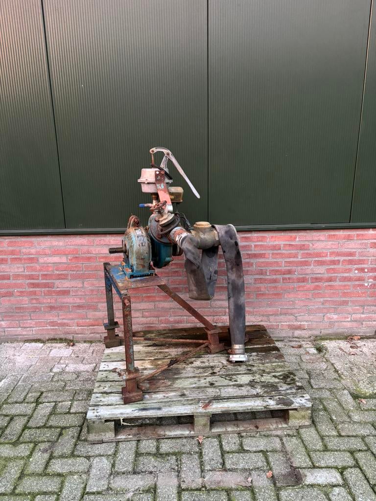 Rovatti en Rudolf Bauer centrifugaalpomp/beregeningspomp, Ophalen, Beregeningspomp