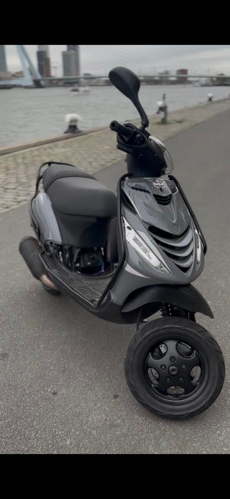 Zip 150cc stage 1, Ophalen, Tweetakt, Maximaal 45 km/u, Zip