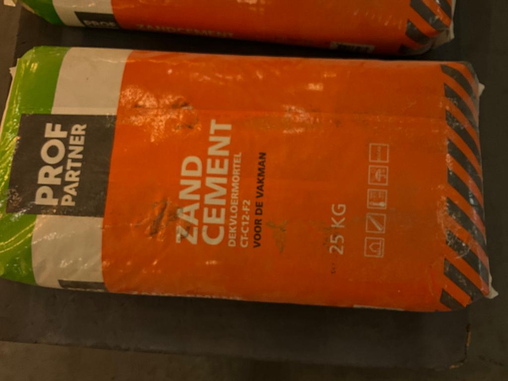 Zand cement, dekvloermortel, Ophalen, Nieuw