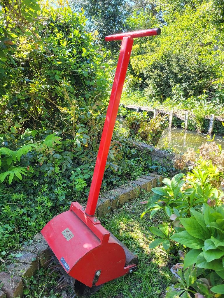 gazonprikroller, Tuin en Terras, Grasmaaiers, Ophalen, Gebruikt, 30 t/m 39 cm, SCH (Supplies) Limited