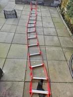 Aluminium vluchttrap met haken, 3-4 meter, Doe-het-zelf en Verbouw, Ladders en Trappen, Ophalen of Verzenden, Gebruikt, Ladder