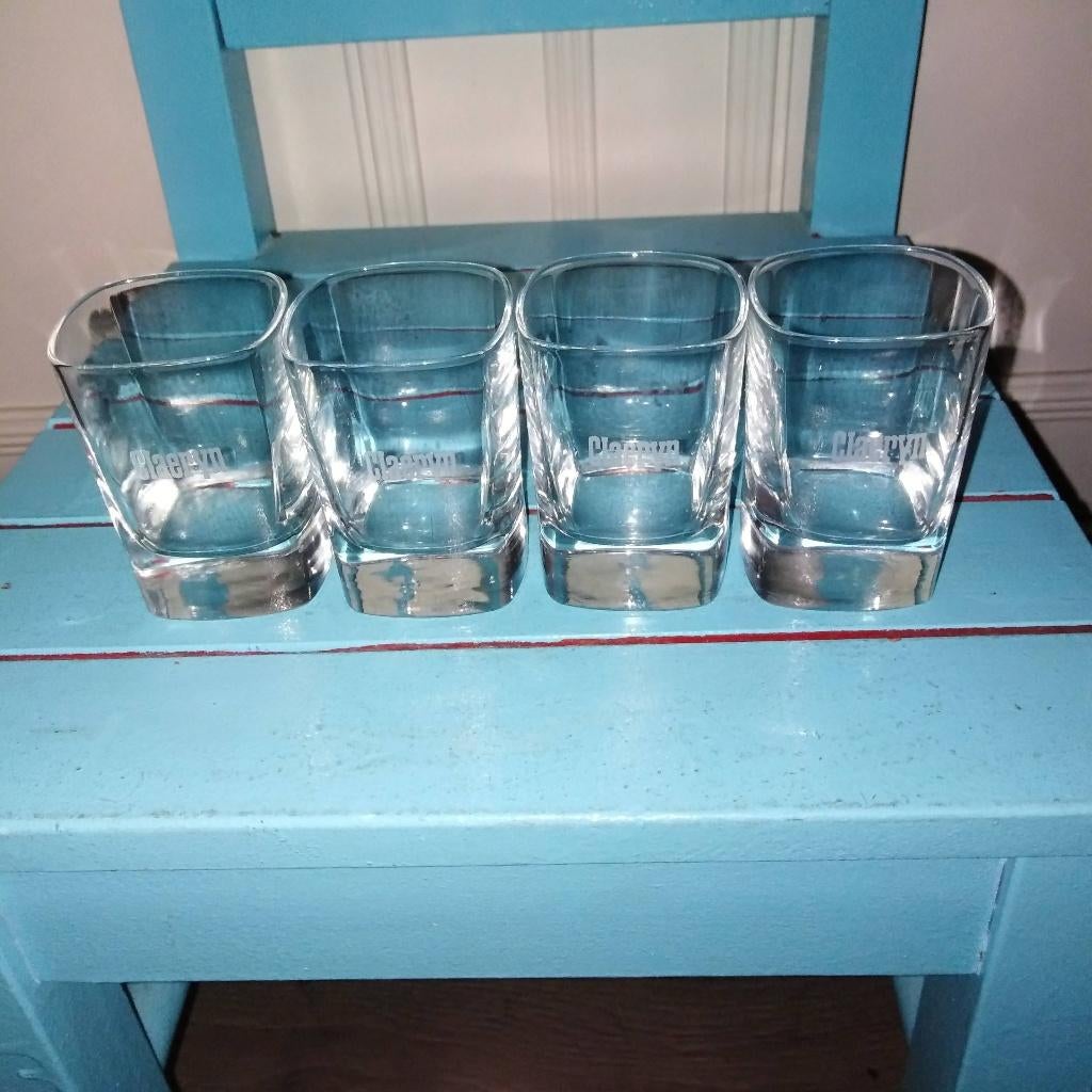 Claeryn jenever borrel glaasjes set van 4, Ophalen, Gebruikt, Borrel- of Shotglas