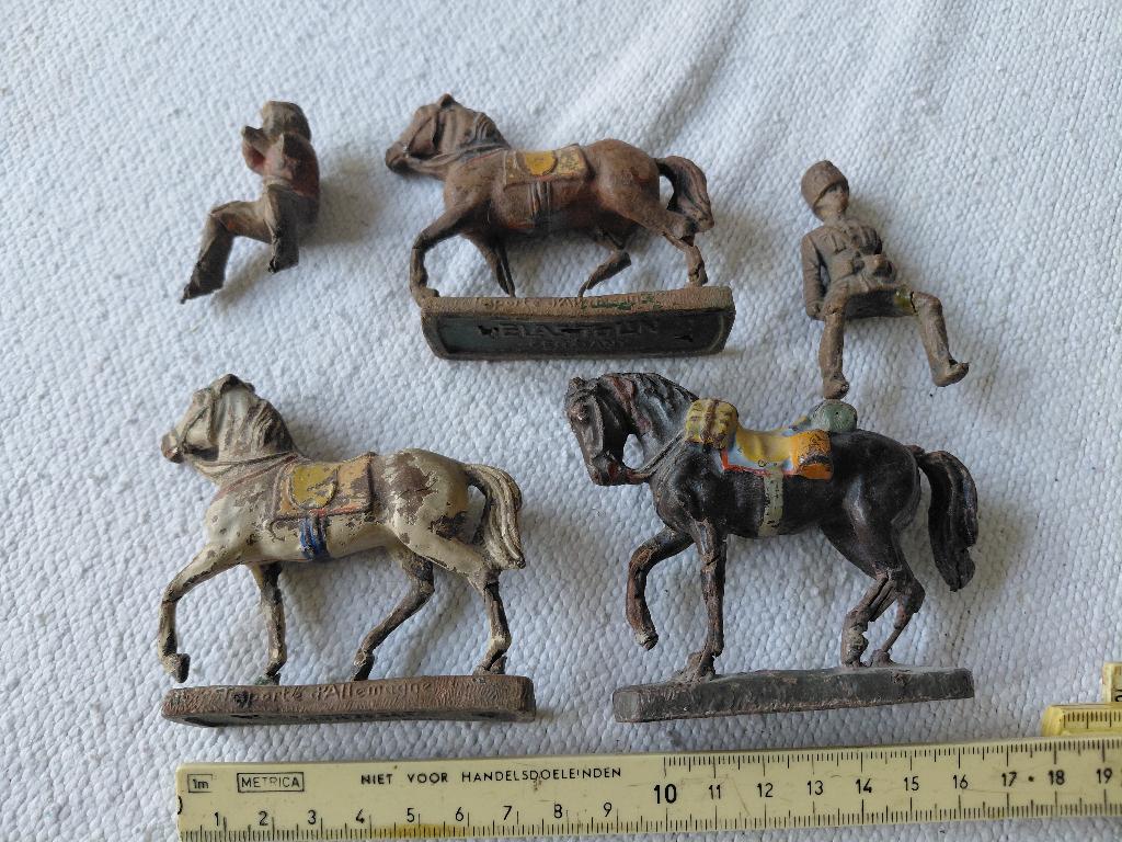 elastolin setje twee ruiters met drie paarden, Ophalen of Verzenden