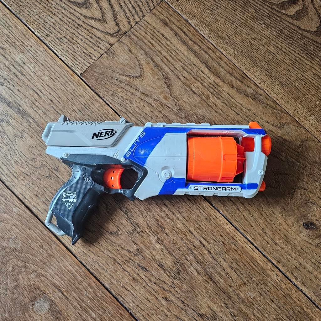 Nerf Elite Strongarm Blaster - Wit/Blauw Speelgoedgeweer, Ophalen of Verzenden
