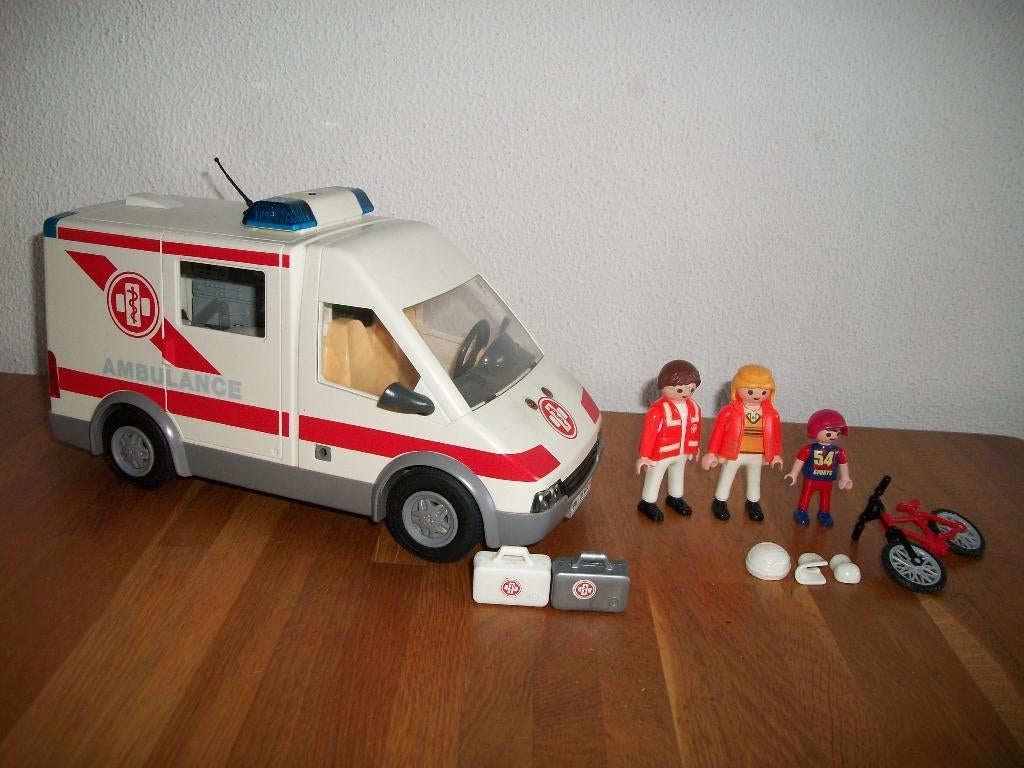 4221 ambulance, Ophalen of Verzenden, Zo goed als nieuw, Complete set