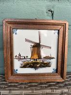 Max tichelaar tegel molen met houten lijst, Ophalen of Verzenden