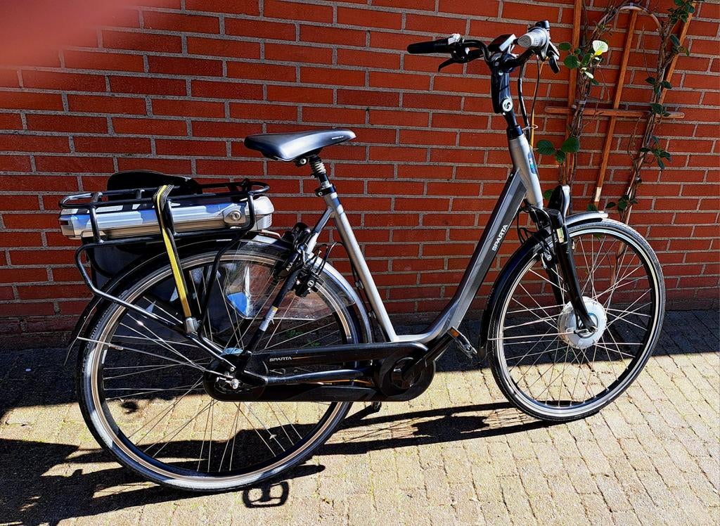 Elektrische Sparta Damesfiets, Fietsen en Brommers, 55 tot 59 cm, Ophalen, Zo goed als nieuw, Sparta