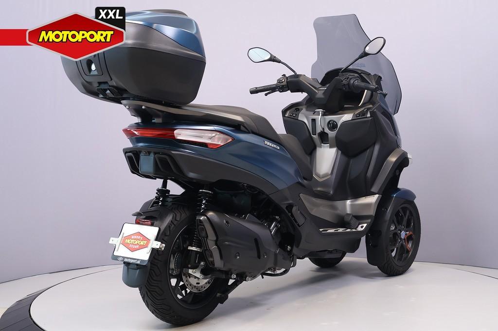 Piaggio MP3 530 EXCLUSIVE (bj 2022), Motoren, Scooter, Bedrijf, Piaggio Vespa B.V., Minervum 7272
4817 ZM  Breda, NL