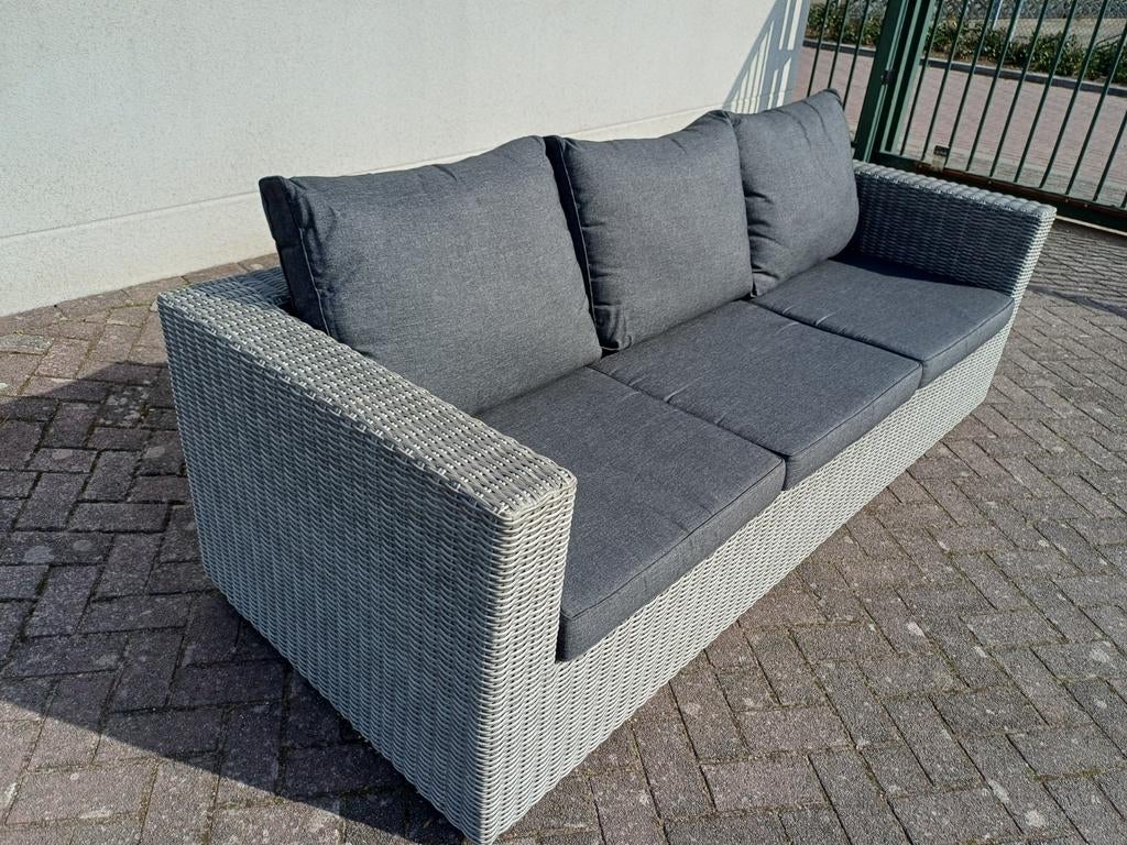 Grijze loungebank met kussens, Ophalen of Verzenden, Gebruikt, Wicker, Bank