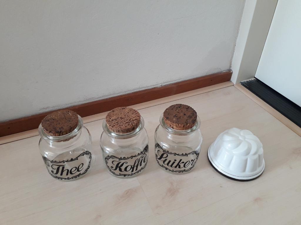 Vintage voorraadpotten Thee, Koffie, Suiker en puddingvorm., Ophalen of Verzenden