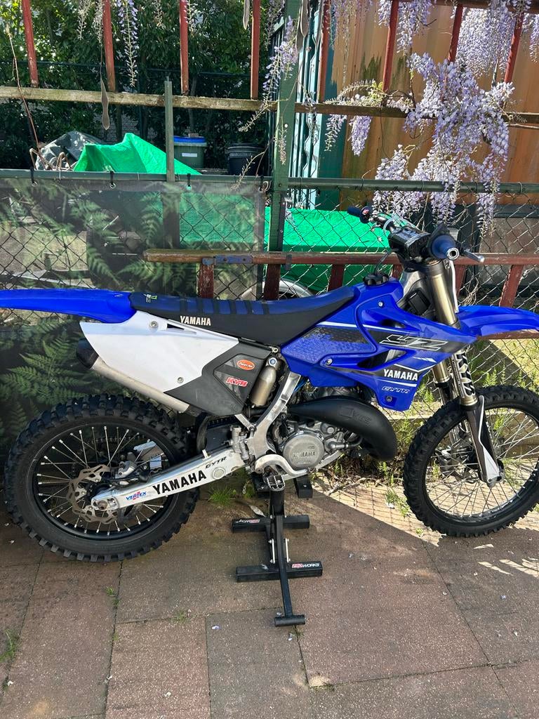 Yamaha YZ 125cc Crossmotor 2017 - Klaar voor de start!, Gebruikt, Particulier, Crossmotor, Handgeschakeld