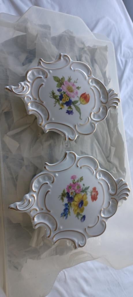Twee porseleinen wandbordjes, Duits handwerk, Antiek en Kunst, Antiek | Wandborden en Tegels, Ophalen of Verzenden