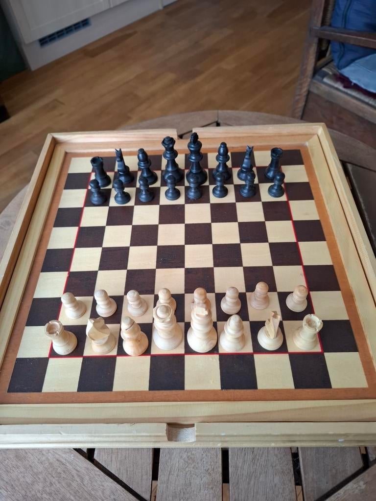 Mooi schaakspel en meer !, Hobby en Vrije tijd, Gezelschapsspellen | Bordspellen, Zo goed als nieuw, Ophalen of Verzenden