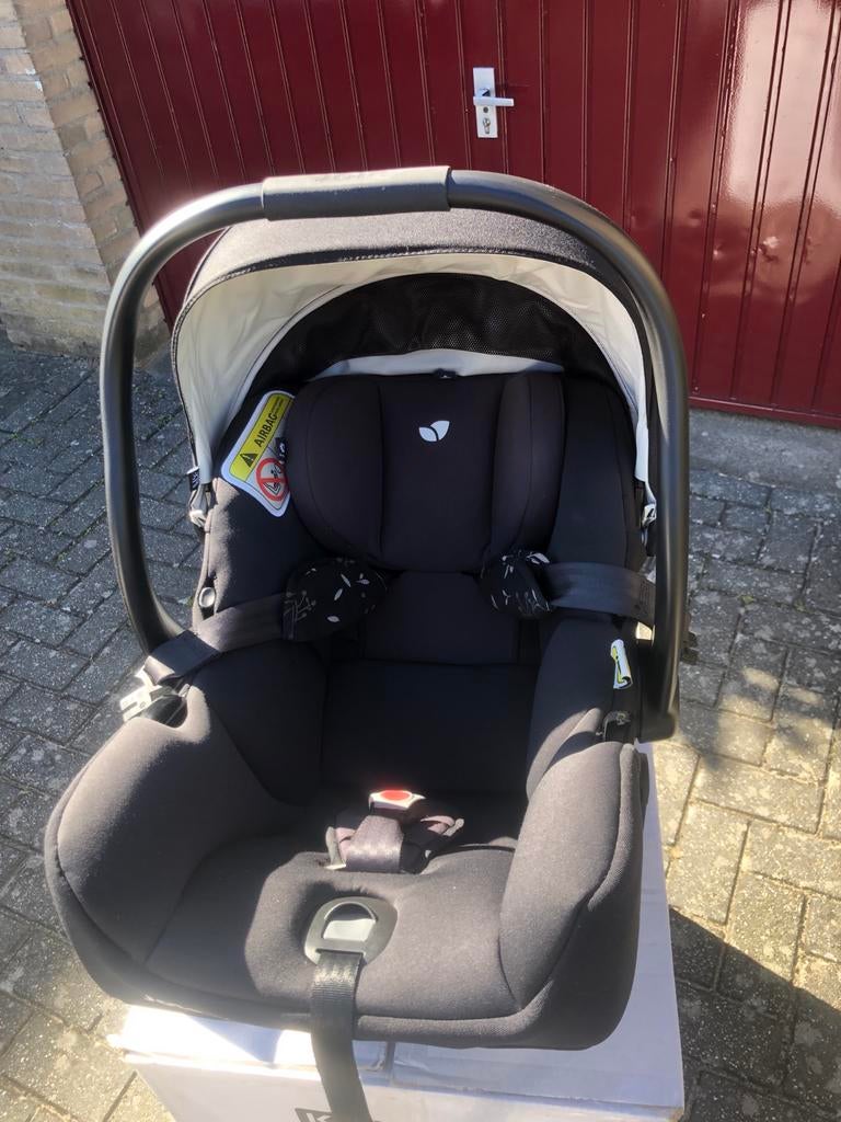 Autostoel / Maxi-cosie Joie - wandelwagen en i-base klikbaar, Kinderen en Baby's, Autostoeltjes, Overige merken, Ophalen of Verzenden