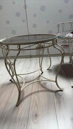 Bijzonder zitje uit grootmoeders tijd, Ophalen, Gebruikt, Twee, Wit