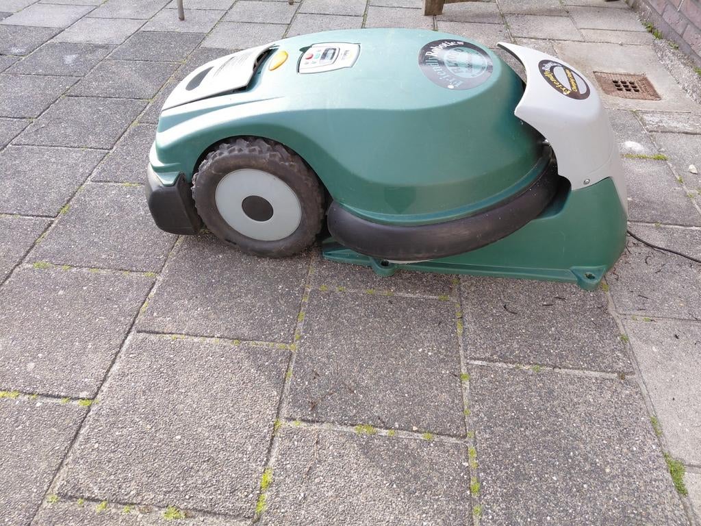 Robomow robotmaaier, Tuin en Terras, Robotmaaiers, Ophalen of Verzenden