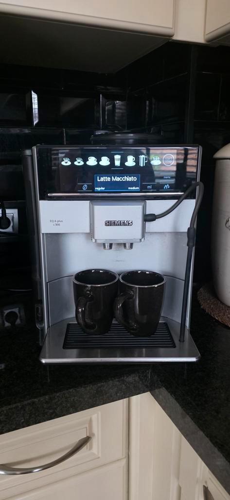 Siemens EQ.6 plus s300, Witgoed en Apparatuur, Koffiezetapparaten, Koffiemachine, Ophalen of Verzenden