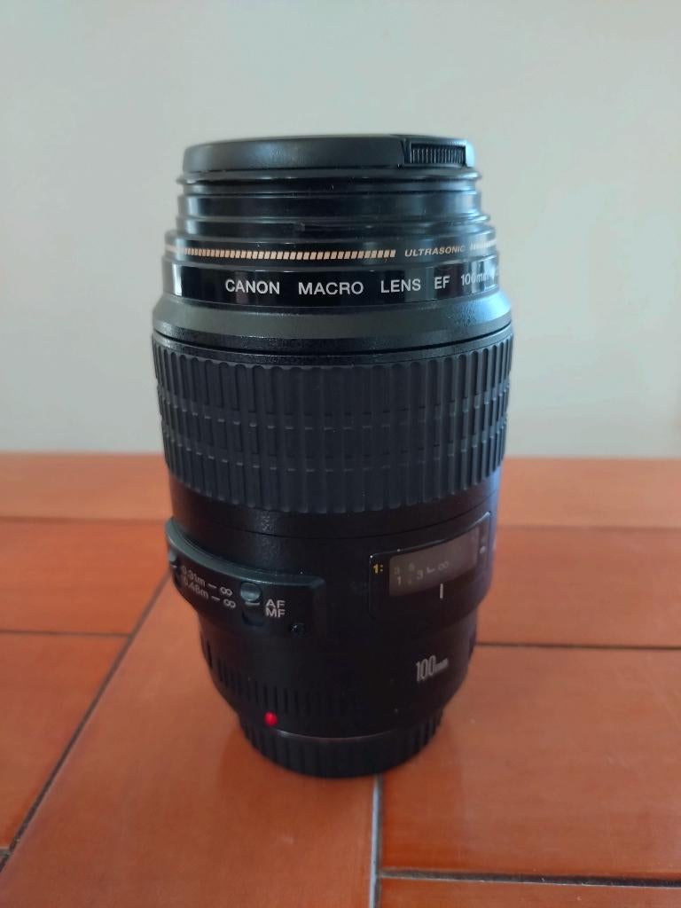 Canon Macro EF 100 2,8 USM, Ophalen of Verzenden, Zo goed als nieuw, Macrolens