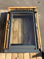 Velux dakraam 55 x 78 ( zonder gootstukken), Ophalen of Verzenden, Zo goed als nieuw, Dakraam, Minder dan 80 cm