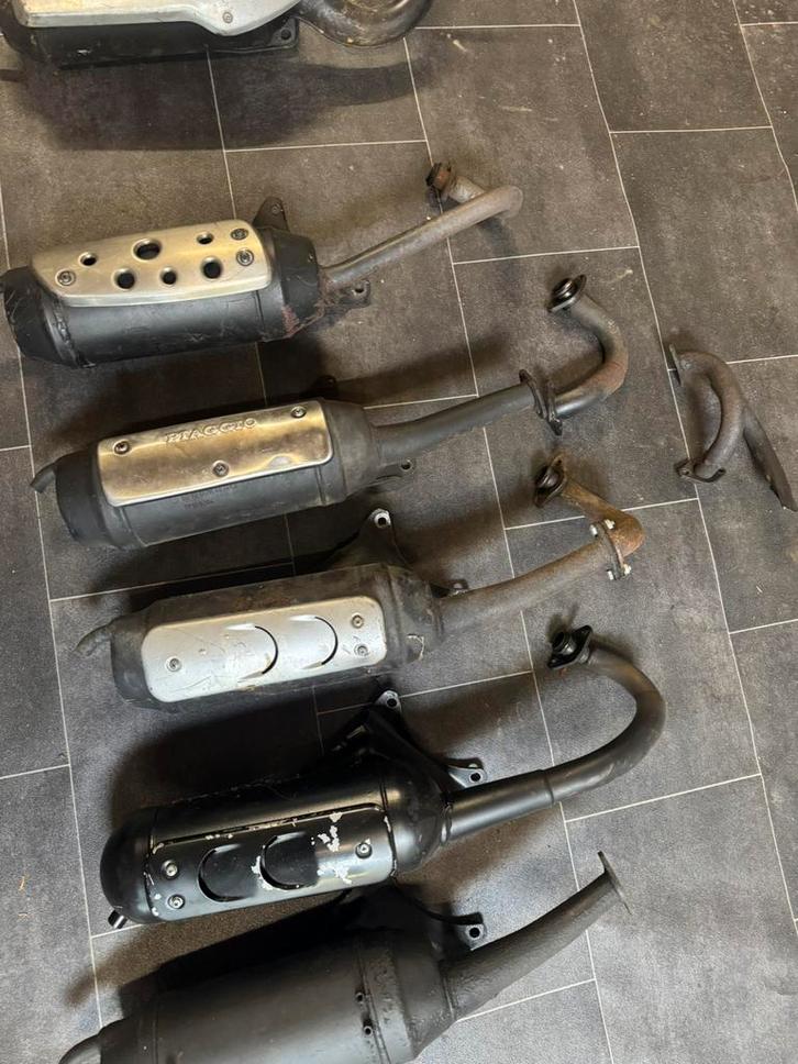 Piaggio Zip type 3 , 2000 & Vespa 2 takt & 4 takt uitlaten, Fietsen en Brommers, Brommeronderdelen | Scooters, Zo goed als nieuw