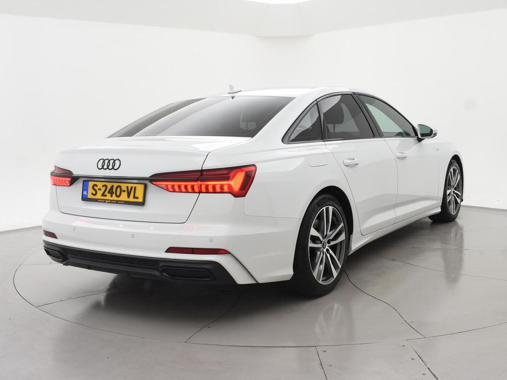 Audi A6 Limousine 50 TFSIe 299 PK PLUG-IN QUATTRO 2X-LINE OR, Automaat, Gebruikt, 4 cilinders, Leder en Stof
