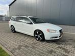 Volvo V70 2.5 FT AUT. R-Design (bj 2010, automaat), Auto's, 93 €/maand, Euro 4, 1568 kg, 750 kg