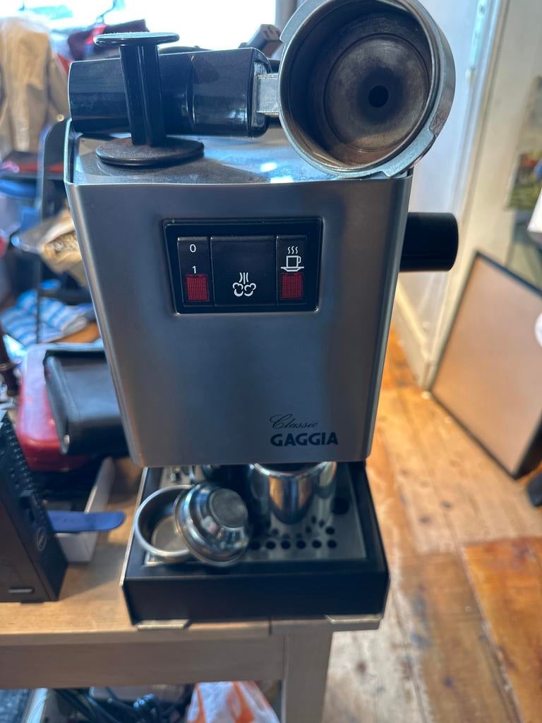 Gaggia Classic Espresso Machine - Perfecte Koffie Thuis, Stoompijpje, Gebruikt, Espresso apparaat, Gemalen koffie