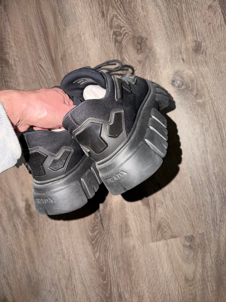 Prada schoenen maat 41 - Inclusief doos, Ophalen, Gedragen, Zwart, Sneakers of Gympen