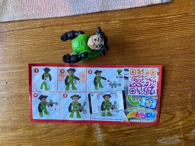 racing figuurtje vc140 uit ferrero surprise eieren, Ophalen of Verzenden, Zo goed als nieuw