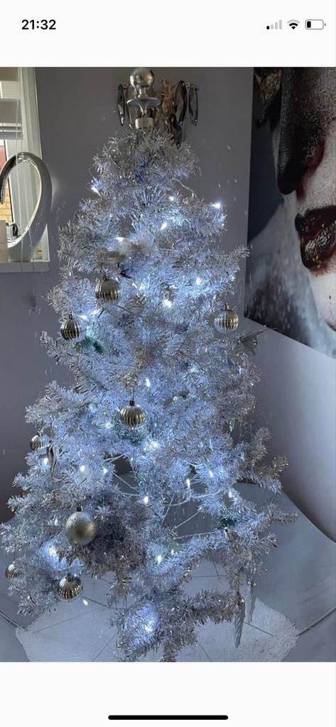 Kunstkerstboom met sneeuwval,muziekfunctie en verlichting, Diversen, Ophalen