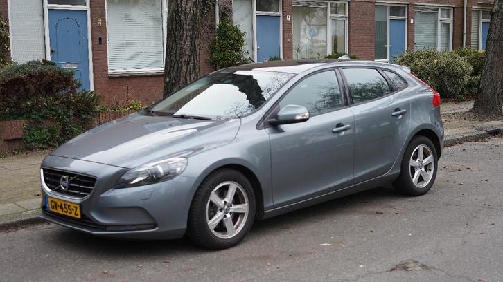 Volvo V40 1.6 T2 120PK (Benzine) 2015 Grijs, Auto's, Volvo, Particulier, V40, Airbags, Airconditioning, Alarm, Bluetooth, Bochtverlichting