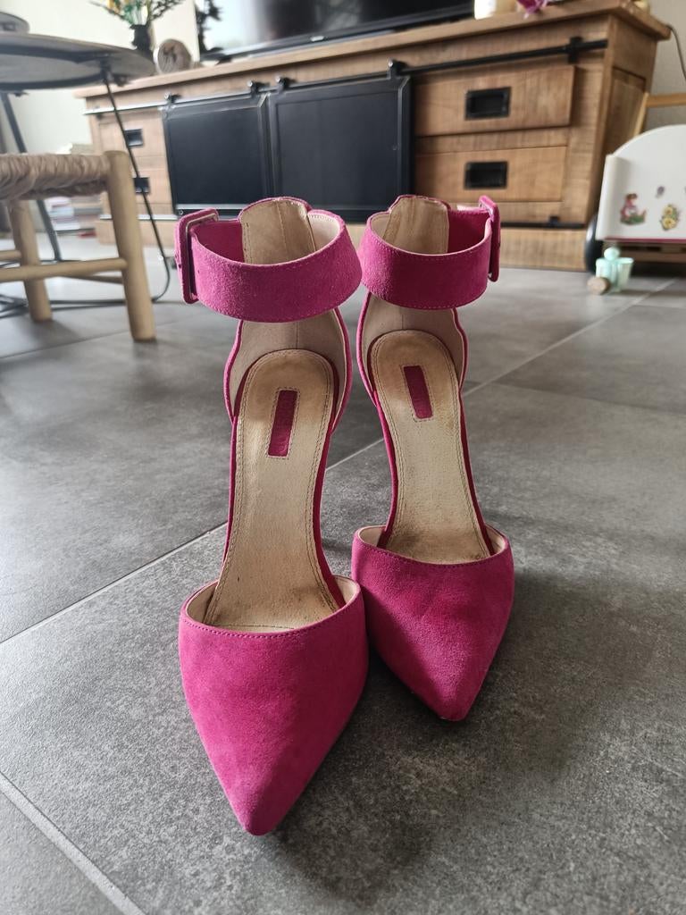 Roze naaldhakken met enkelbandje - Maat 38, Kleding | Dames, Schoenen, Topshop, Ophalen of Verzenden, Schoenen met hoge hakken