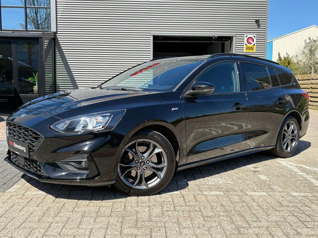 Ford Focus Wagon 1.0 EcoBoost ST Line Automaat Weinig KM, Zwart, 1283 kg, Zwart, Origineel Nederlands