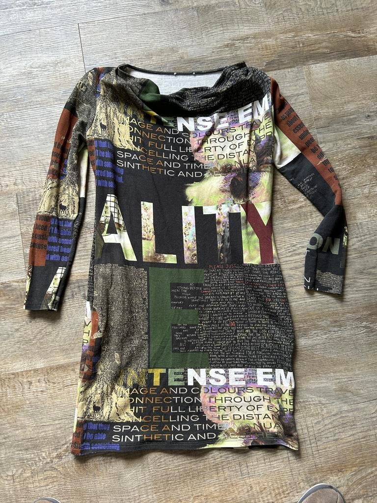 Kleurrijke jurk maat 42, Overige kleuren, Maat 42/44 (L), Ophalen of Verzenden, Knielengte