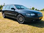 Volvo V70 2.3 T-5 250PK AUT 2001 Grijs nieuwe APK!, Auto's, 1800 kg, Beige, 1574 kg, Stoelverwarming