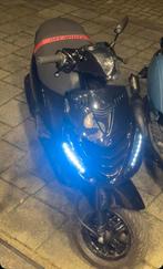 Piaggio zip sp 4t, Fietsen en Brommers, Scooters | Piaggio, Ophalen, Maximaal 45 km/u, Zip, Zo goed als nieuw