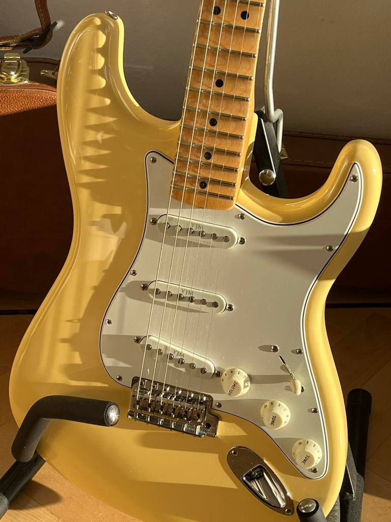 Custom Shop Fender USA Yngwie Malmsteen 2020, vintage white, Ophalen, Zo goed als nieuw, Solid body, Fender