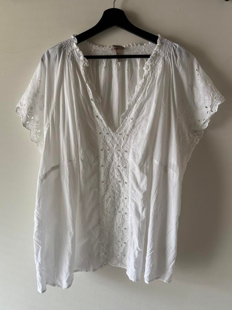 Blouse wit kant 56, Kleding | Dames, Grote Maten, Ophalen of Verzenden, Zo goed als nieuw, Wit, Blouse of Tuniek
