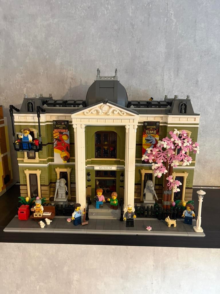 Lego museum, Ophalen, Zo goed als nieuw