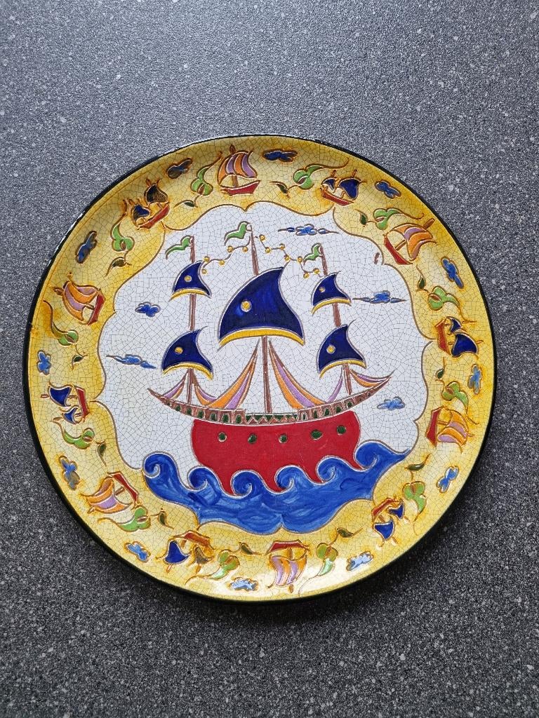 Handbeschilderd Grieks wandbord van Karaïskaki, Huis en Inrichting, Ophalen, Meerkleurig, Steen/keramiek, Zo goed als nieuw