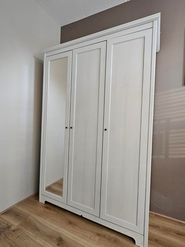 Hemnes kledingkast met spiegel - nette staat, Huis en Inrichting, Kasten | Kledingkasten, Ophalen, Met deur(en), Gebruikt, 100 tot 150 cm
