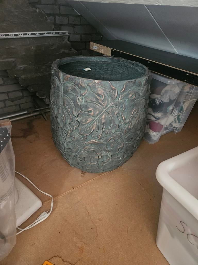 Grote (planten)pot groen met gouden details, nieuw!, Tuin en Terras, Bloempotten, Ophalen, 40 cm of meer, Rond, Aardewerk