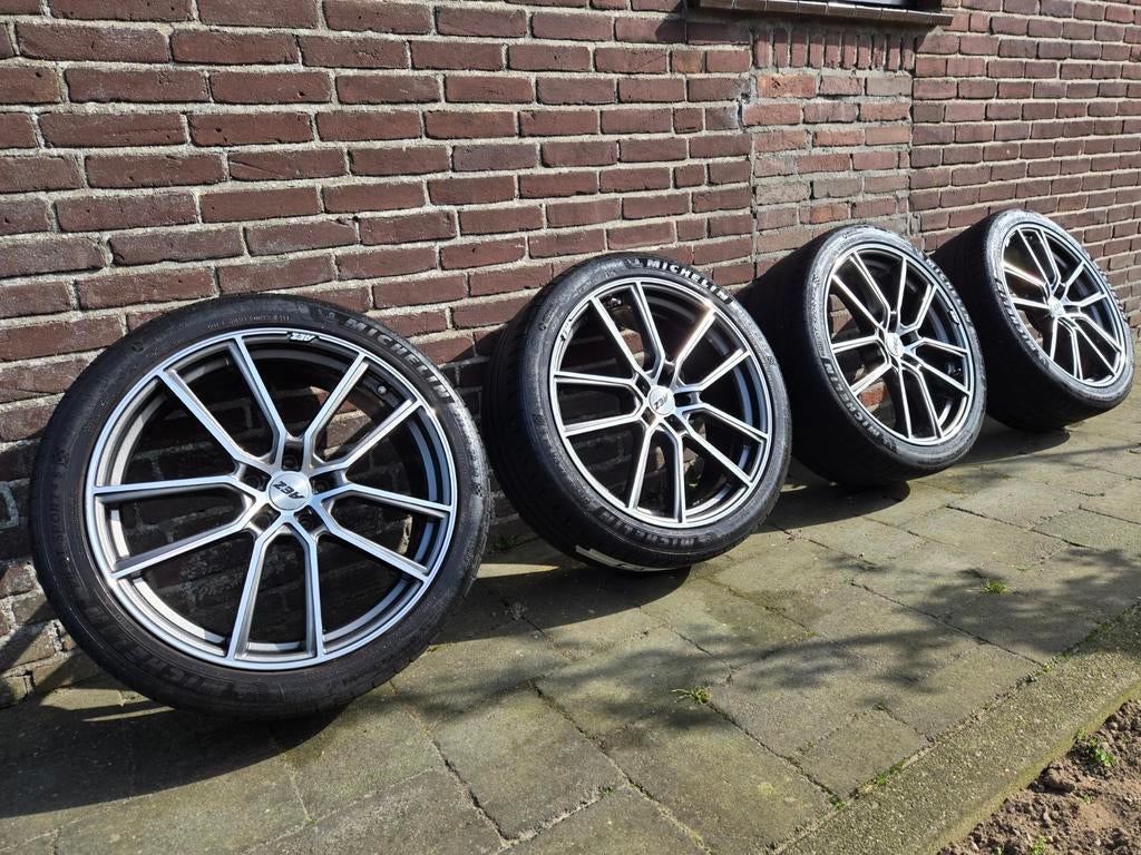 20 inch AEZ velgen Michelin Pilotsport 4S, Auto-onderdelen, Banden en Velgen, Ophalen, Gebruikt, Banden en Velgen, 235 mm