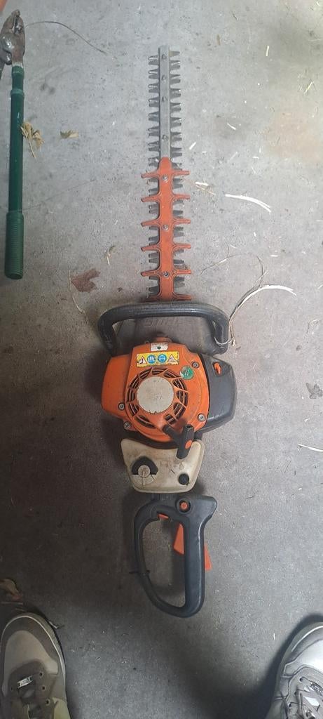 Heggenschaar stihl op benzine -, Tuin en Terras, Ophalen of Verzenden, Gebruikt, Benzine, Onbekend