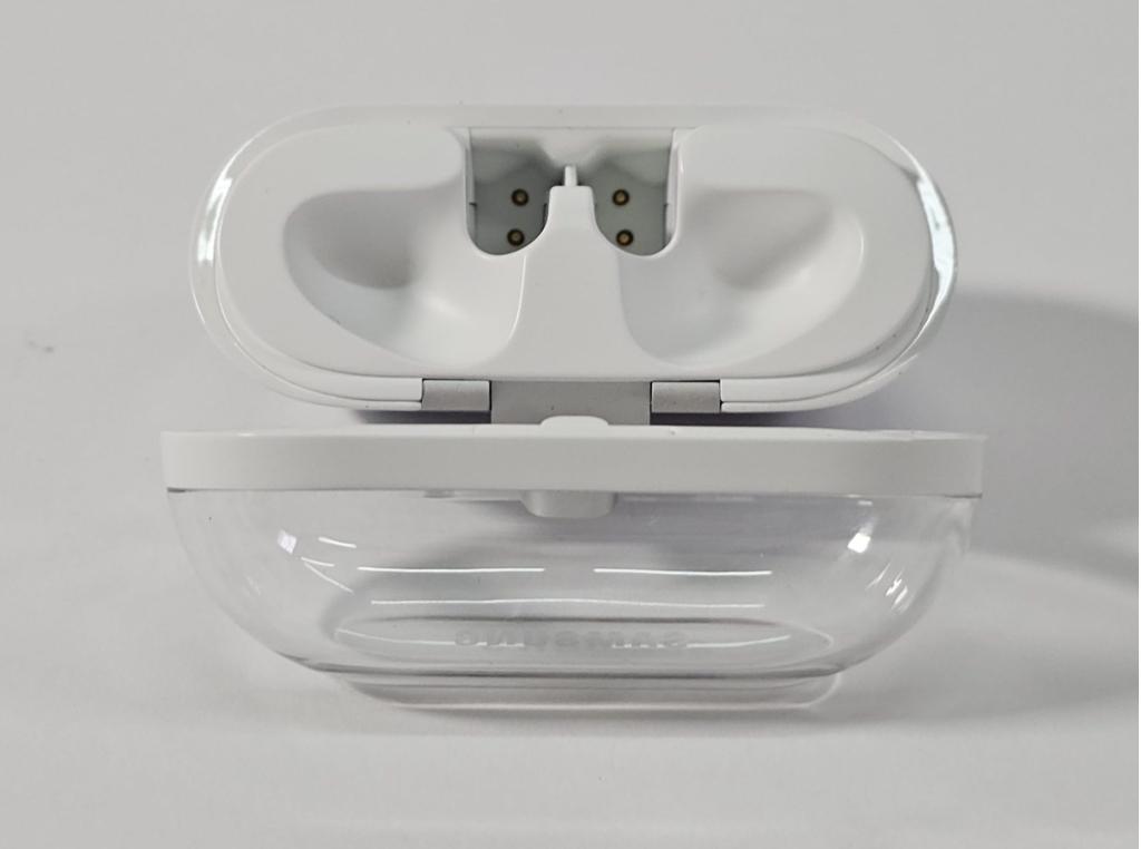 Samsung Buds 3 - Wit - Oplaadcase | tweedehands, Ophalen of Verzenden, Zo goed als nieuw, Samsung Electronics Benelux B.V., Evert van de Beekstraat 310, 1118CX Schiphol, Nederland